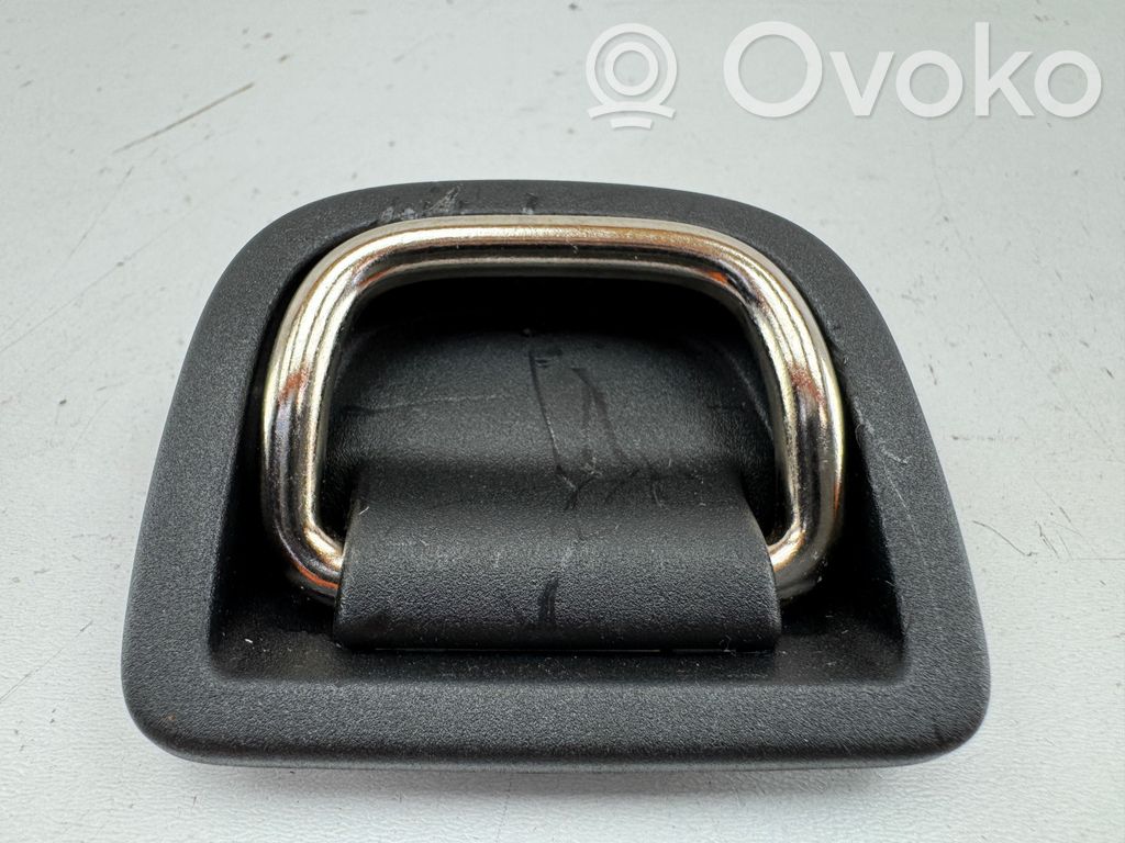Tie down hook / loop   8V0863503F
