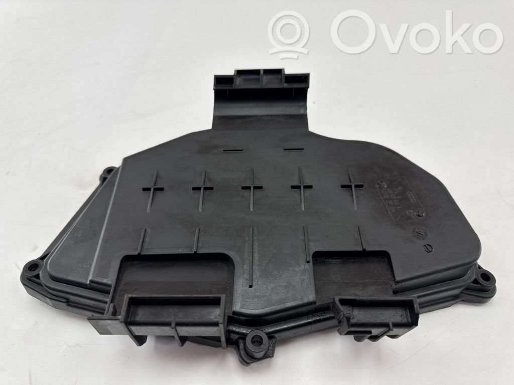Audi RS6 C7 Coperchio scatola dei fusibili 