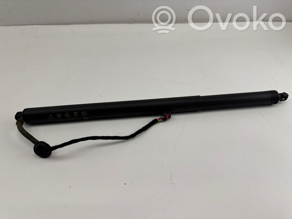 Audi Q2 - Tailgate strut 