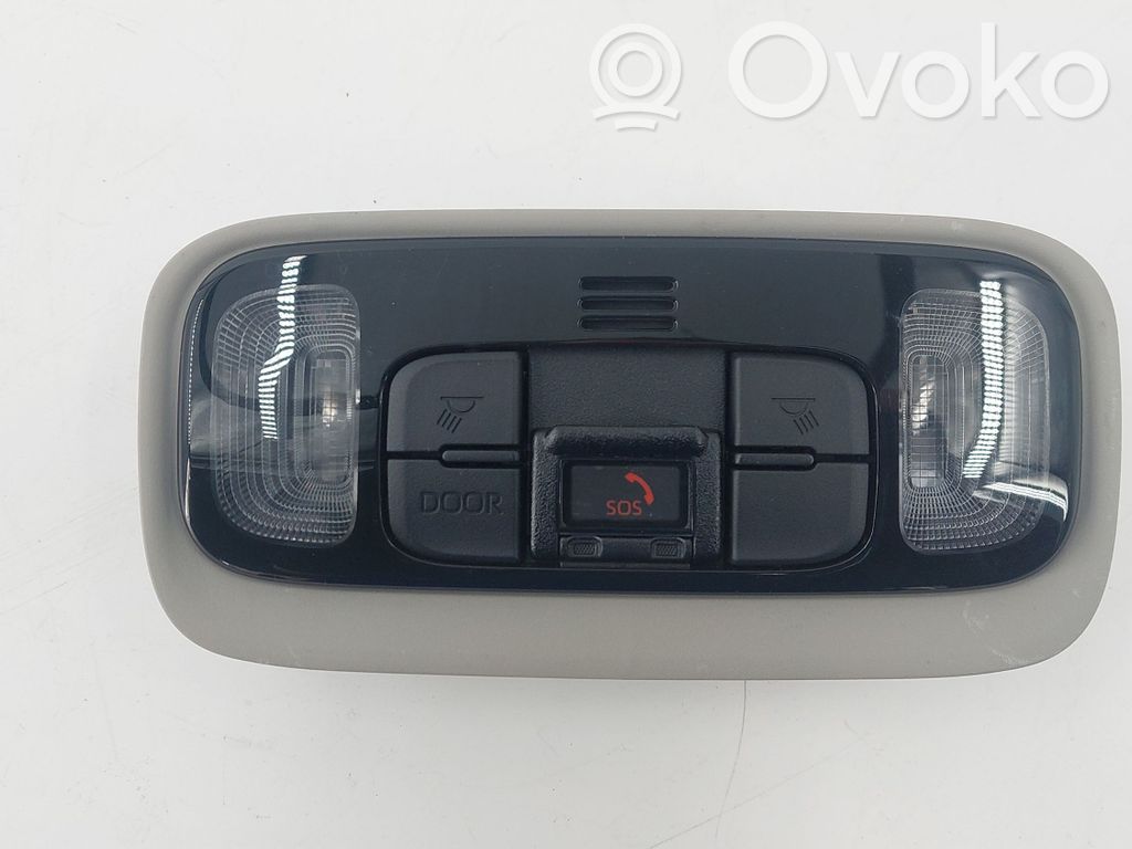 Toyota Yaris XP210 Luz del asiento delantero 