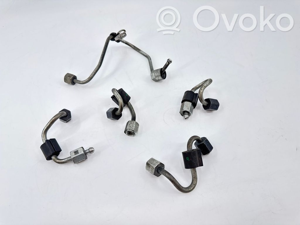 Volkswagen Golf VIII Linea/tubo di alimentazione iniettore del carburante 