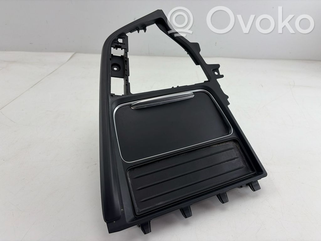 BMW 3 F30 F35 F31 Przedni uchwyt na kubek tunelu środkowego 
