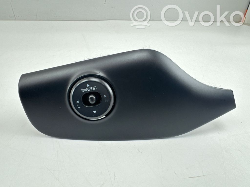 KIA Ceed Wing mirror switch 