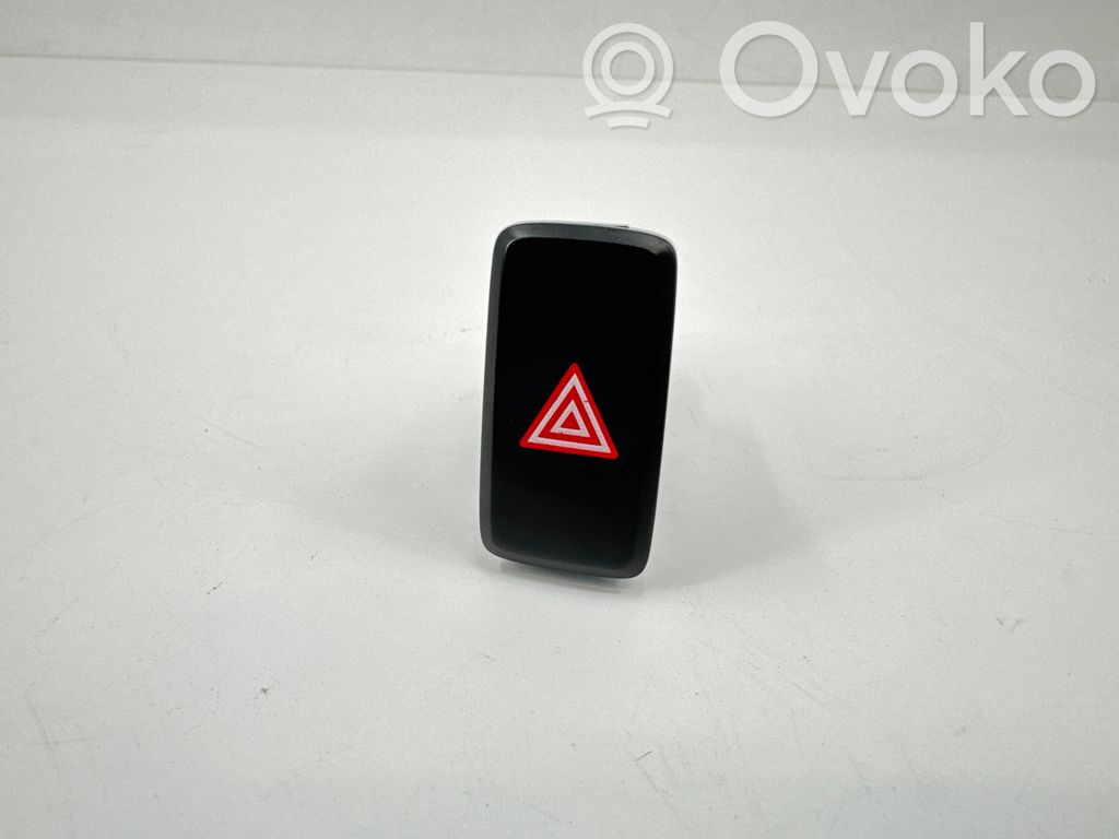 Hazard light switch   93790A2000,49D3601000