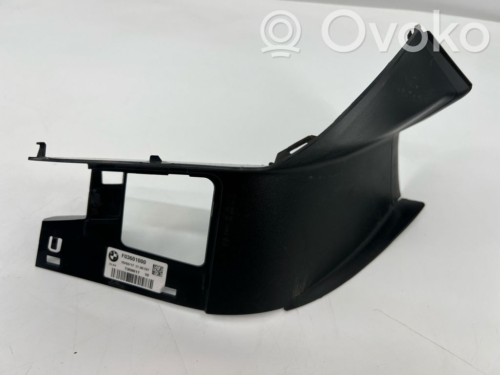 BMW 1 F20 F21 Listwa pod lampę tylną 