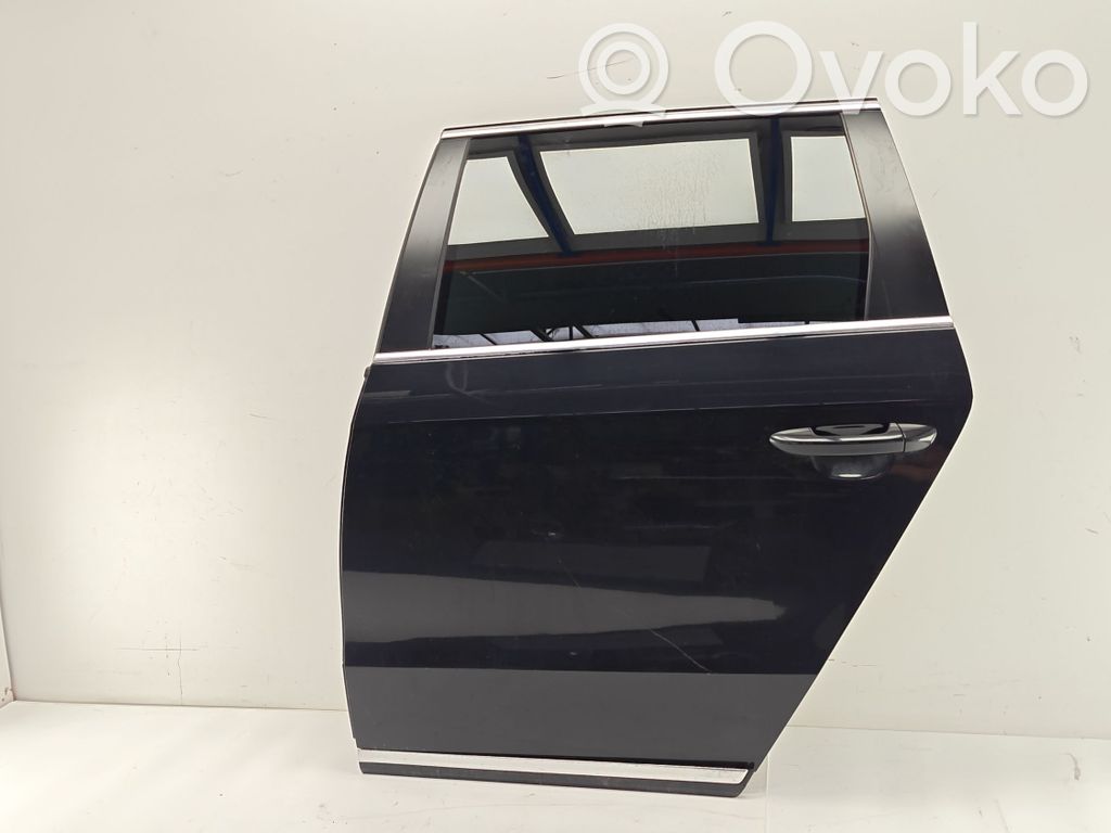 Volkswagen PASSAT B7 Puerta trasera 