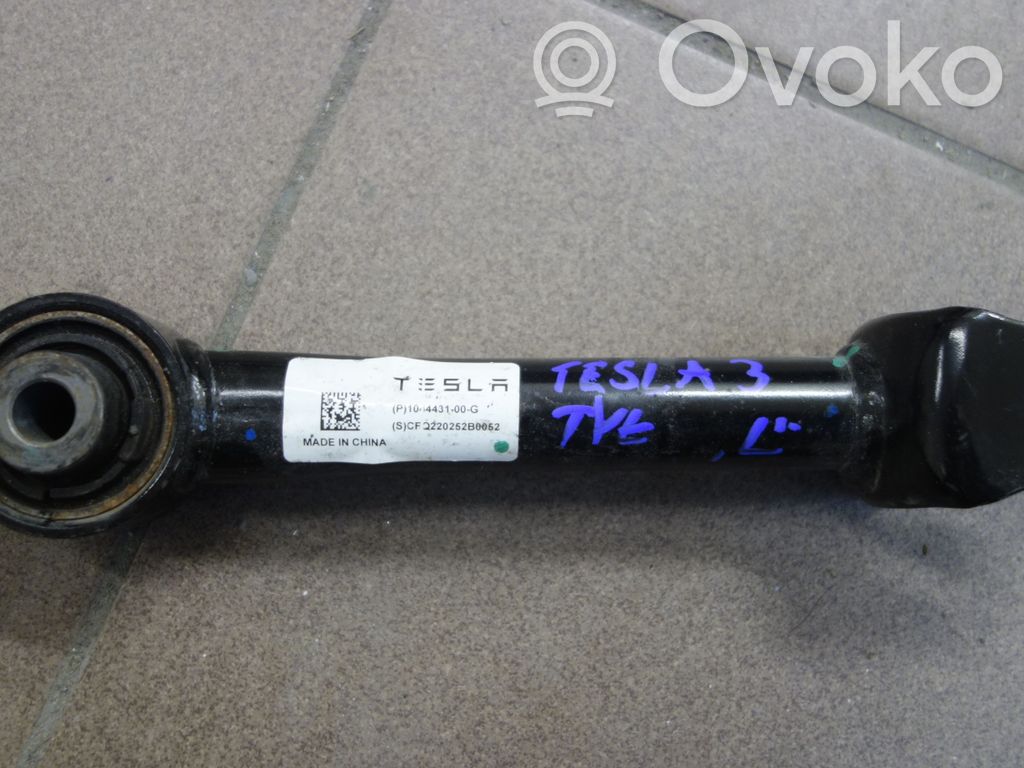 Tesla Model 3 Galinė svirtis 