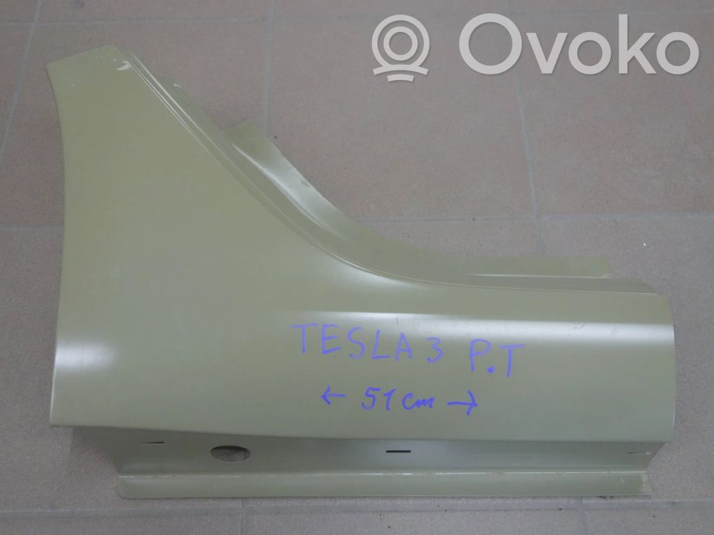 Tesla Model 3 Muu kynnyksen/pilarin verhoiluelementti 