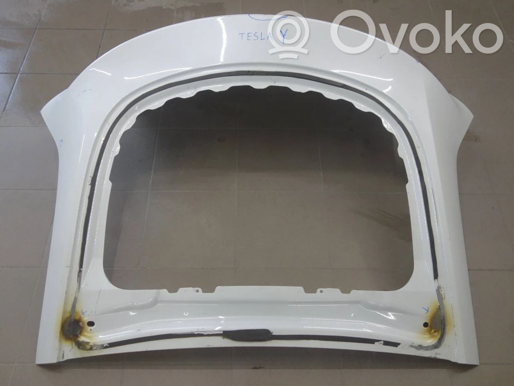 Tesla Model Y Tailgate/trunk/boot lid 