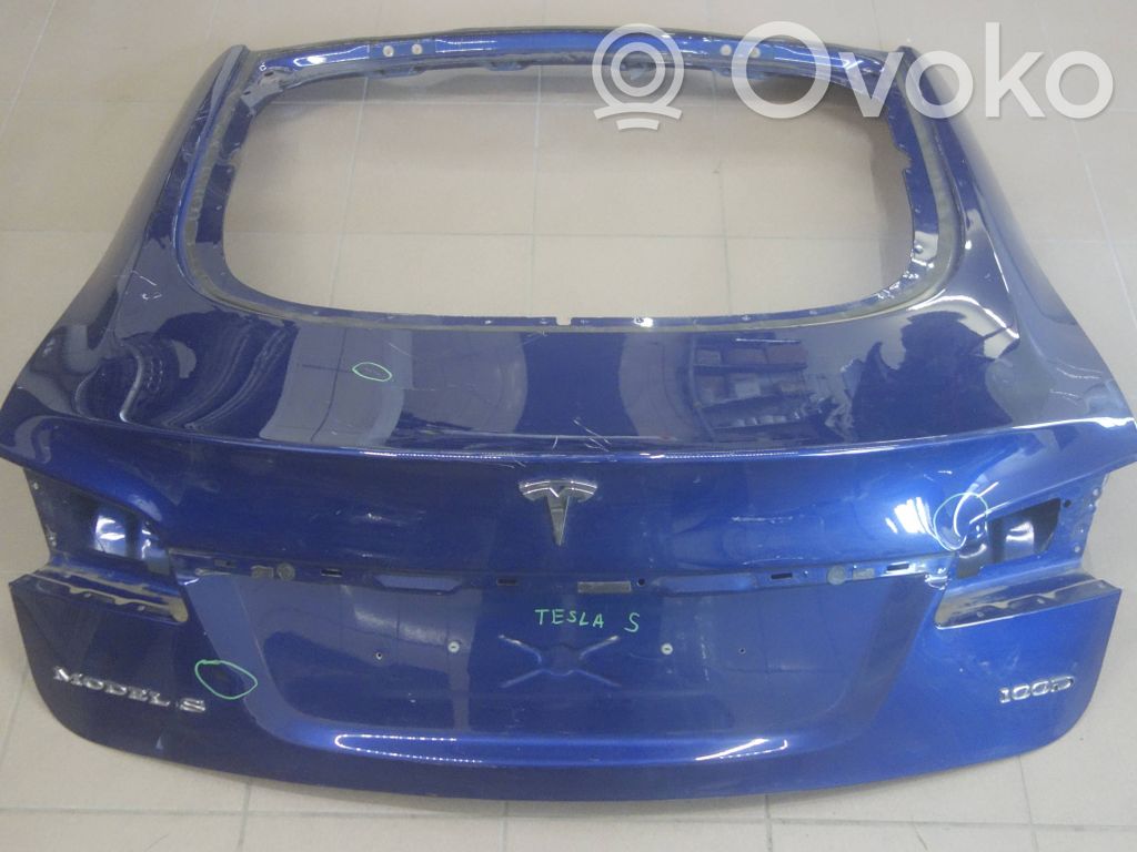 Tesla Model S Tailgate/trunk/boot lid 
