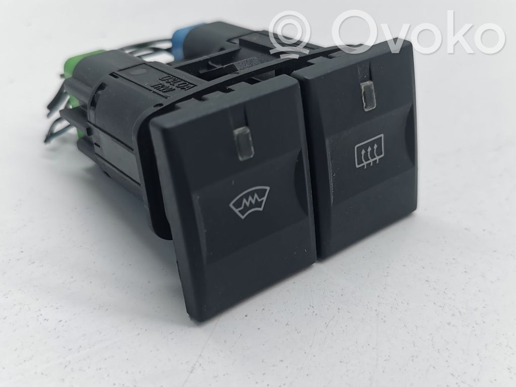 Ford Mondeo Mk III Windscreen/window heater switch 