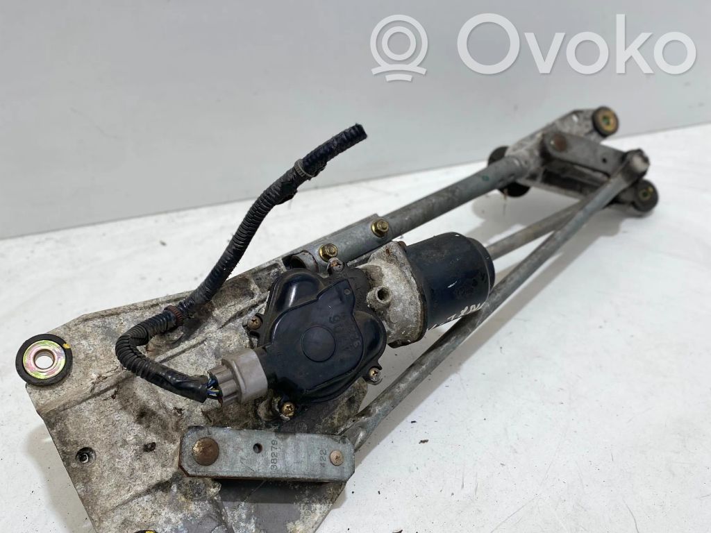 Nissan X-Trail T30 Front wiper linkage and motor 