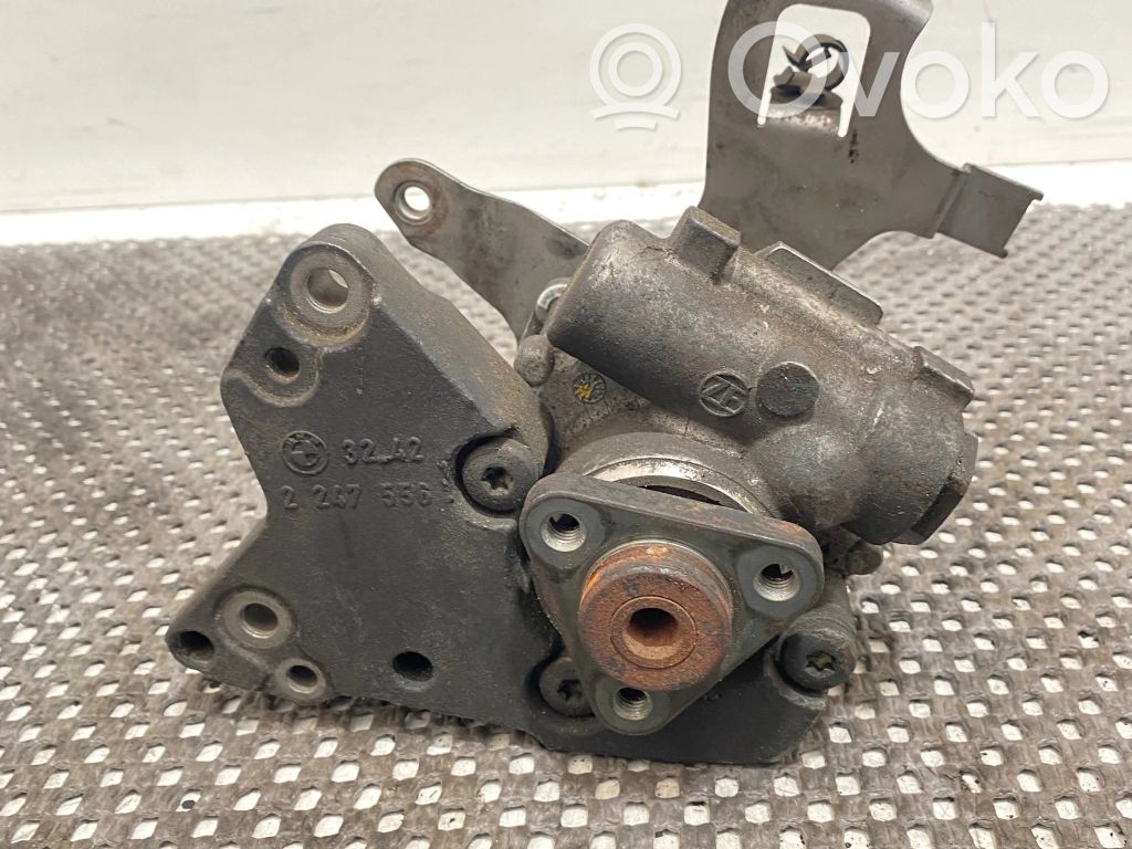 Power steering pump   2247556,32422247556,3242