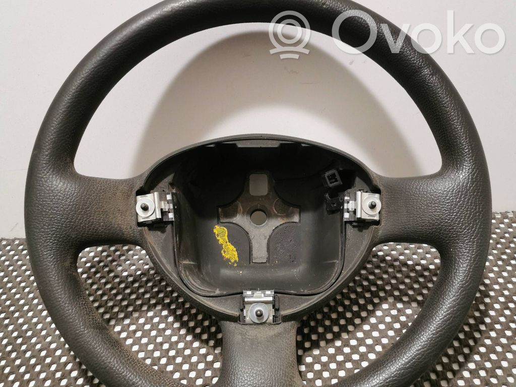 Fiat Punto (188) Ohjauspyörä 