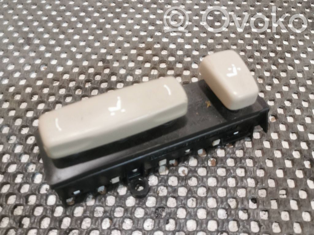 Toyota Avensis T250 Seat control switch 