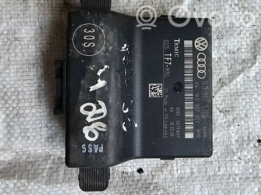 Audi A3 S3 8P Gateway control module 