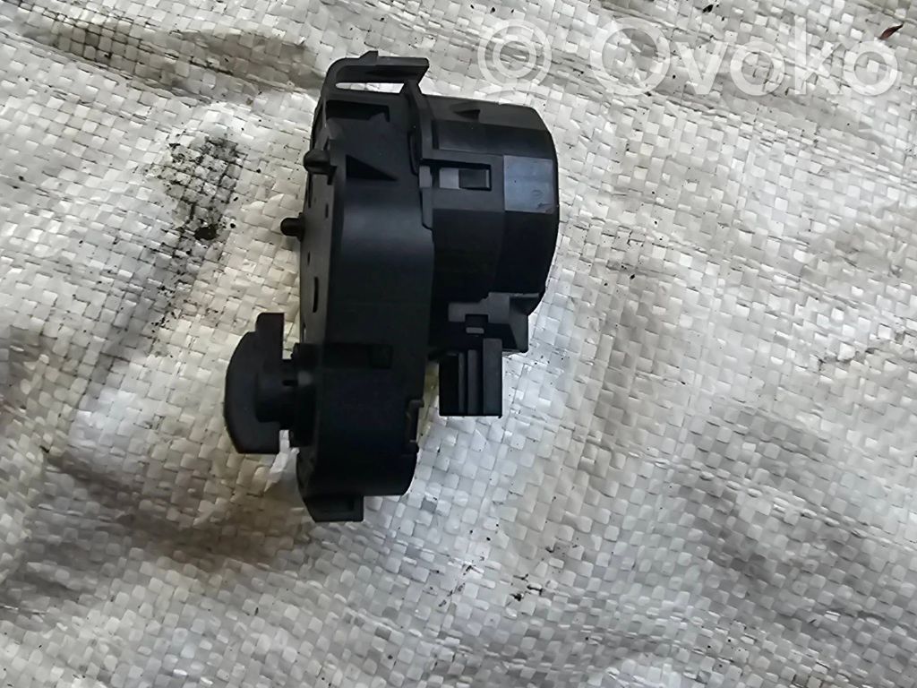 Oro sklendės varikliukas   ECD147,6908979,35454B