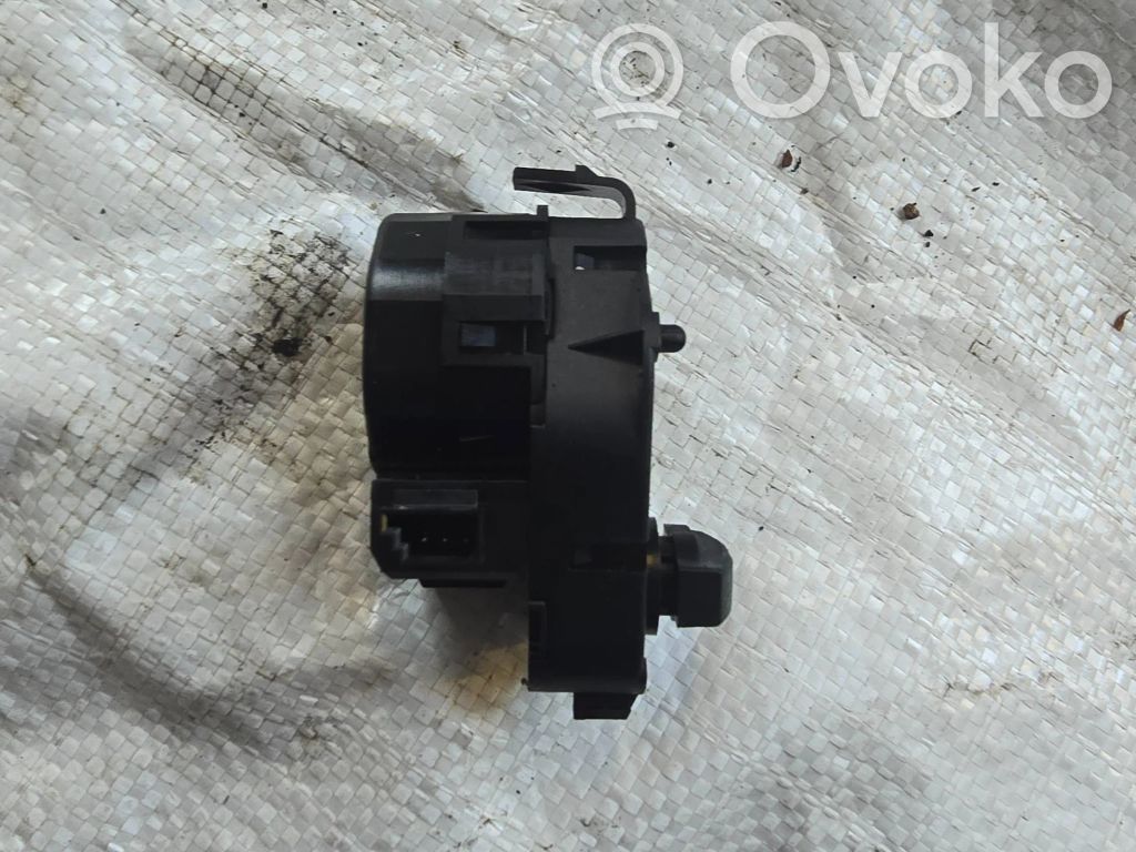 Oro sklendės varikliukas   6935072,B3236,080107,ECB66