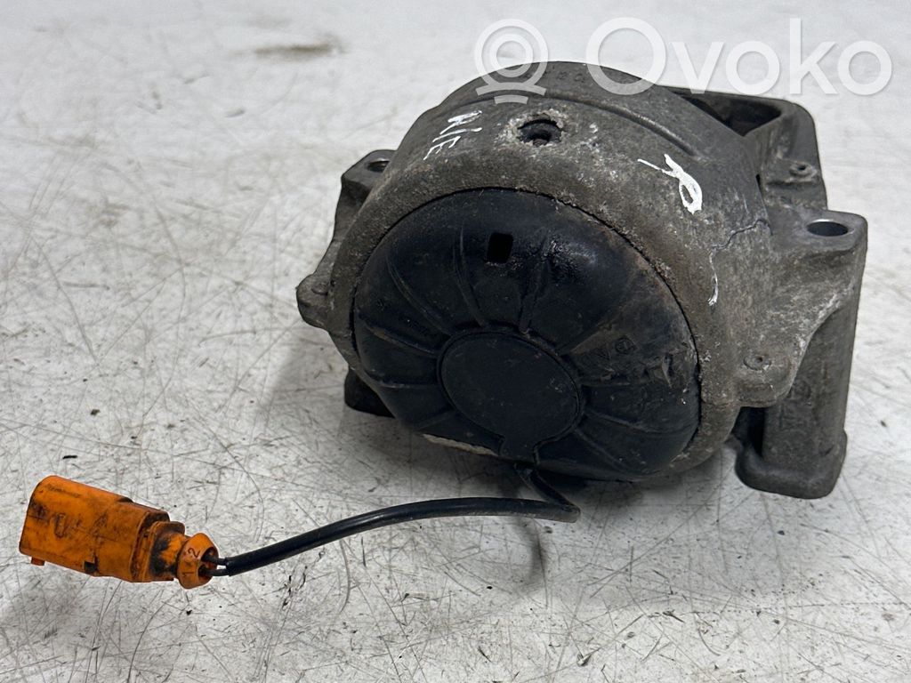 Engine mount bracket   784234142952