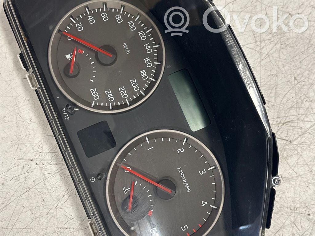 Volvo V50 Speedometer (instrument cluster) 
