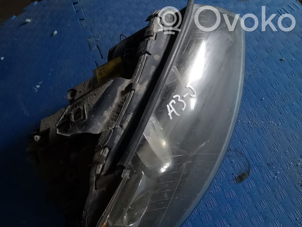 Audi A3 S3 8P Phare frontale 
