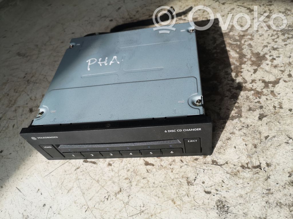 Volkswagen Phaeton CD/DVD changer 