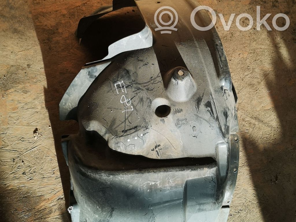 BMW 1 E81 E87 Front wheel arch liner splash guards 