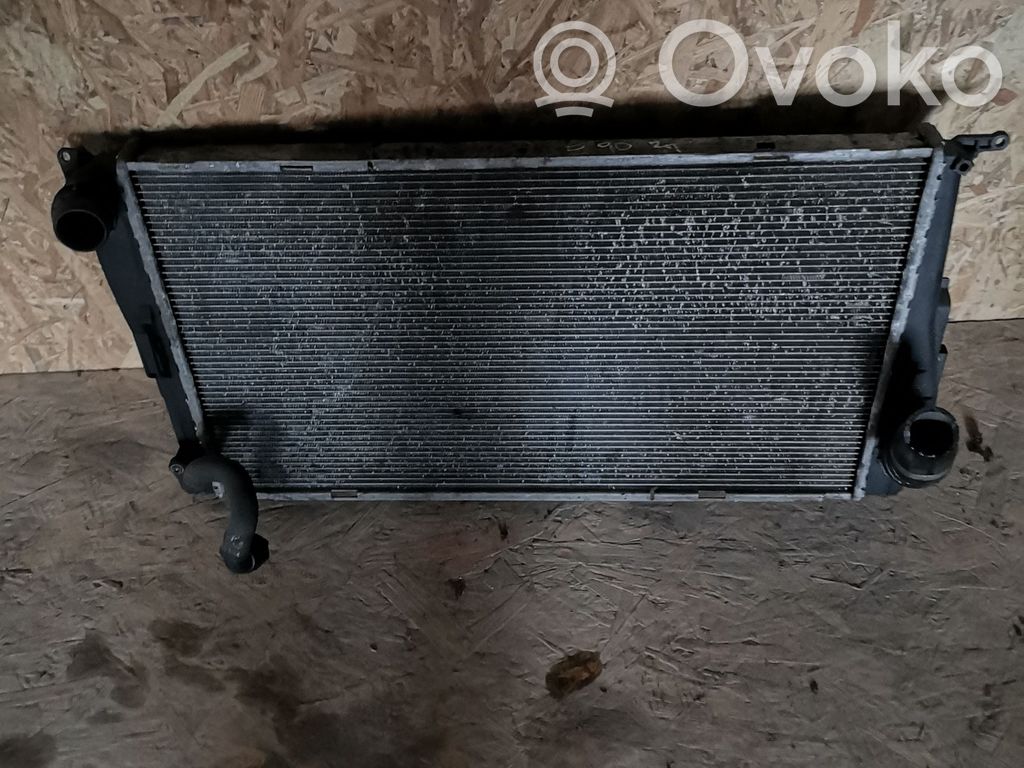 BMW 3 E90 E91 Coolant radiator 