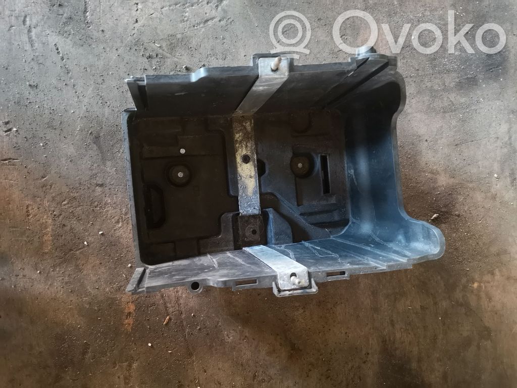 Ford Fiesta Battery tray 