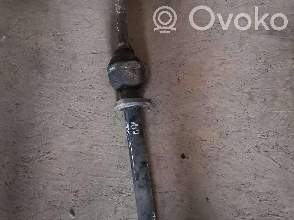 Opel Astra J Etuvetoakseli 