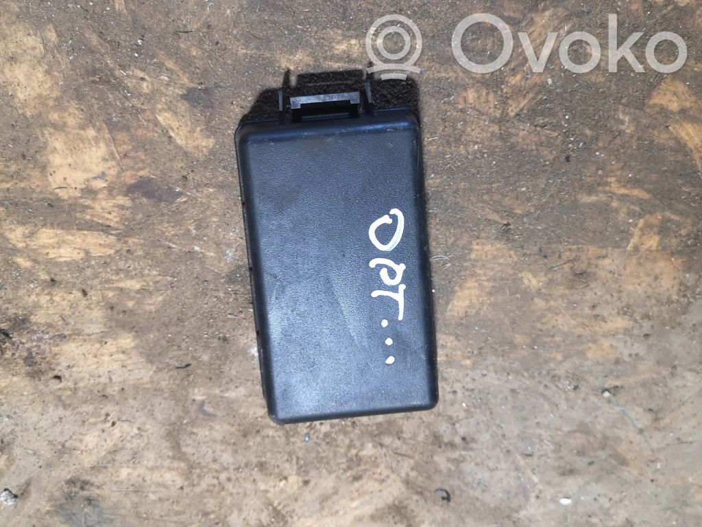 KIA Optima Fuse box cover 