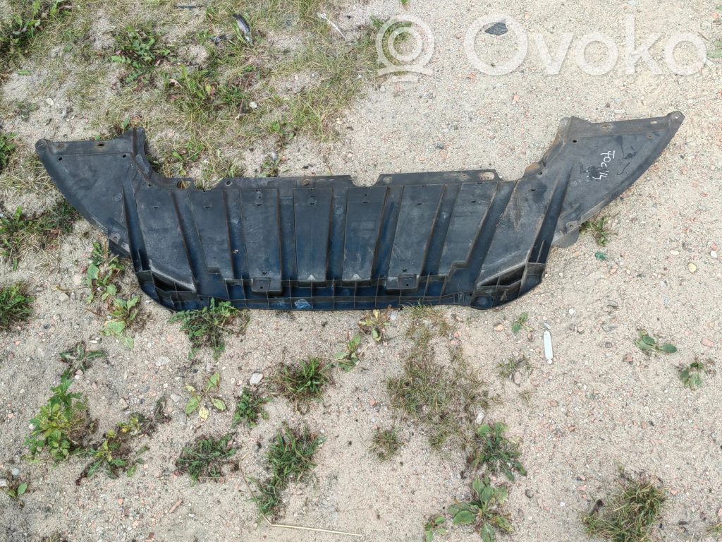 Ford Focus Front bumper skid plate/under tray 