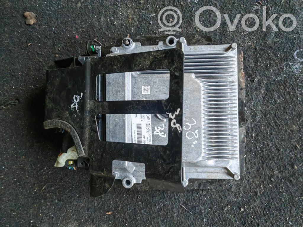 Peugeot 3008 I Engine control unit/module 