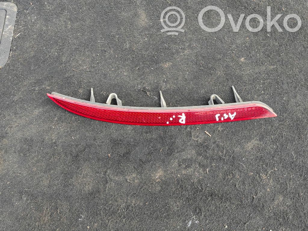 Opel Astra J Reflector de faros/luces traseros 