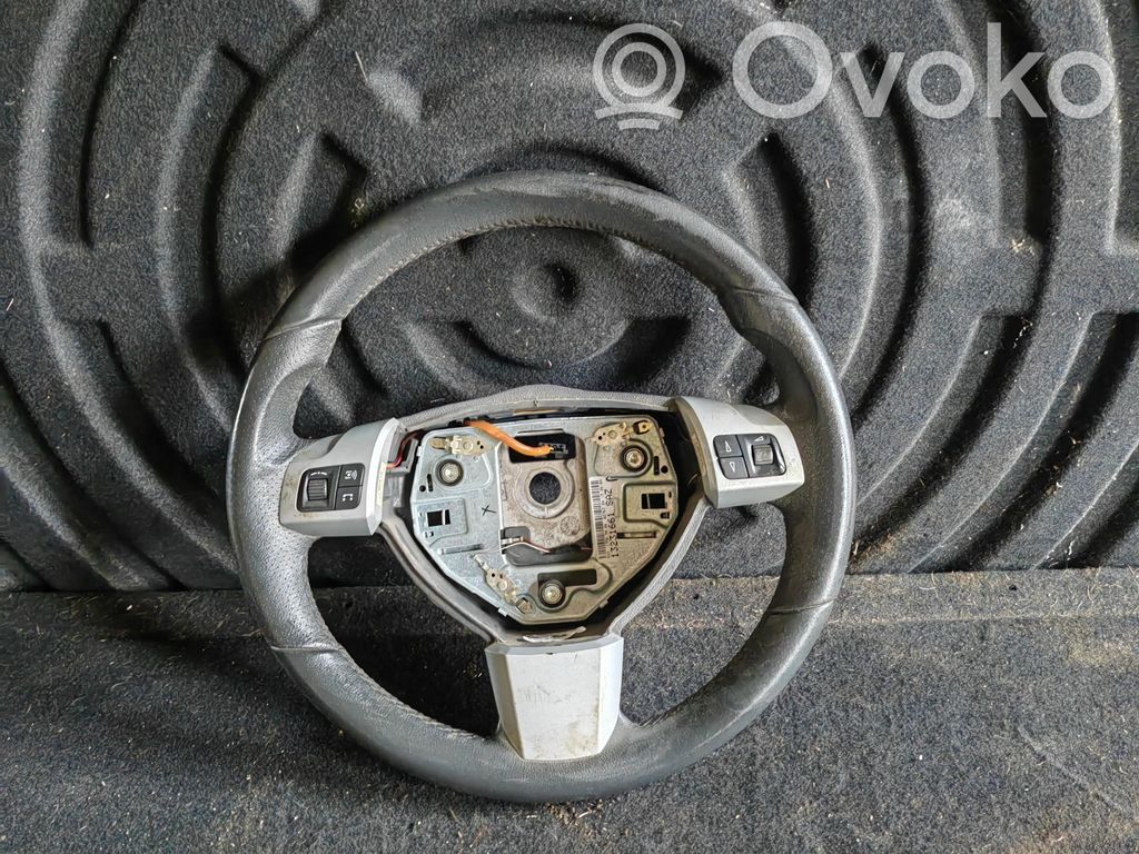 Opel Astra H Ohjauspyörä 