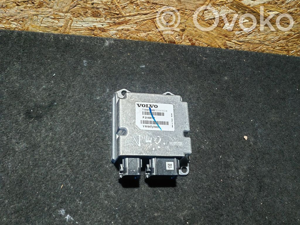 Volvo V40 Airbag control unit/module 