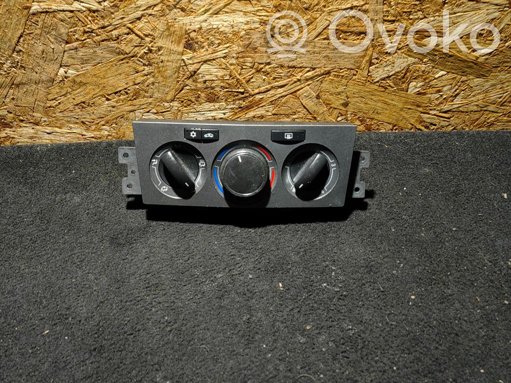 Opel Antara Climate control unit 