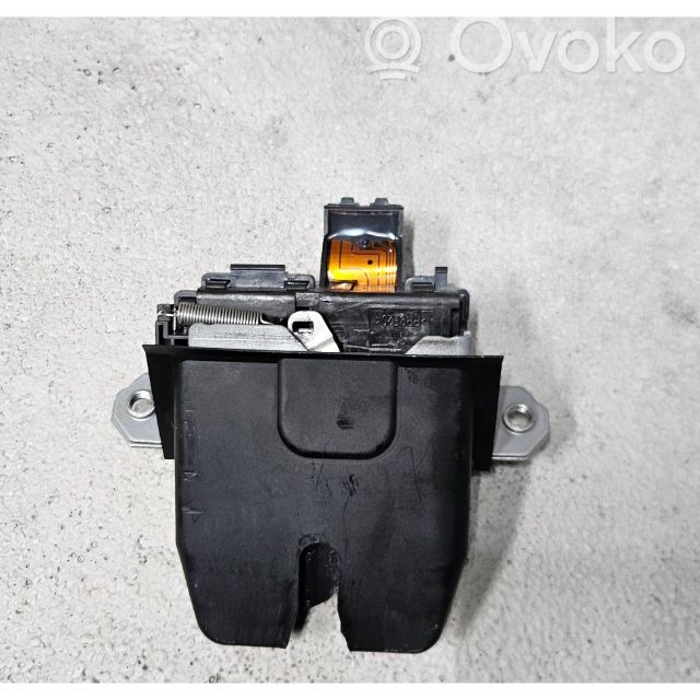 Loading door lock   AM51U442A66AE