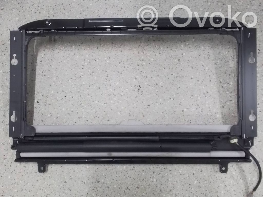 Chrysler Pacifica Lūkas rāmis 