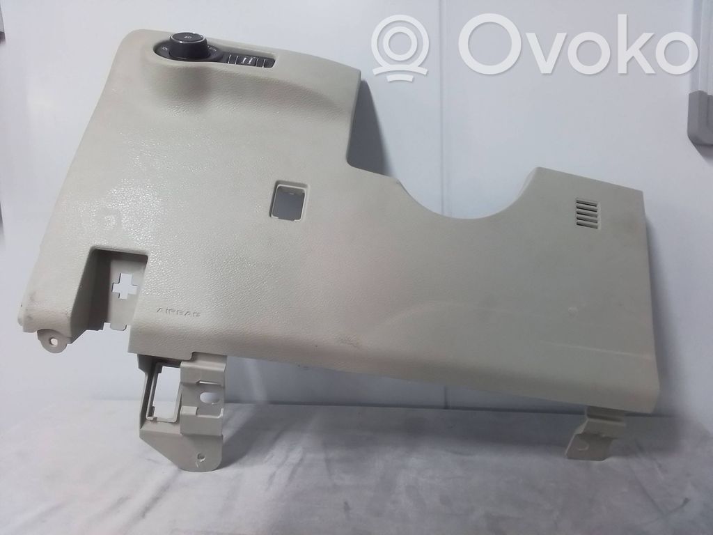 Chrysler Pacifica Panel trim 