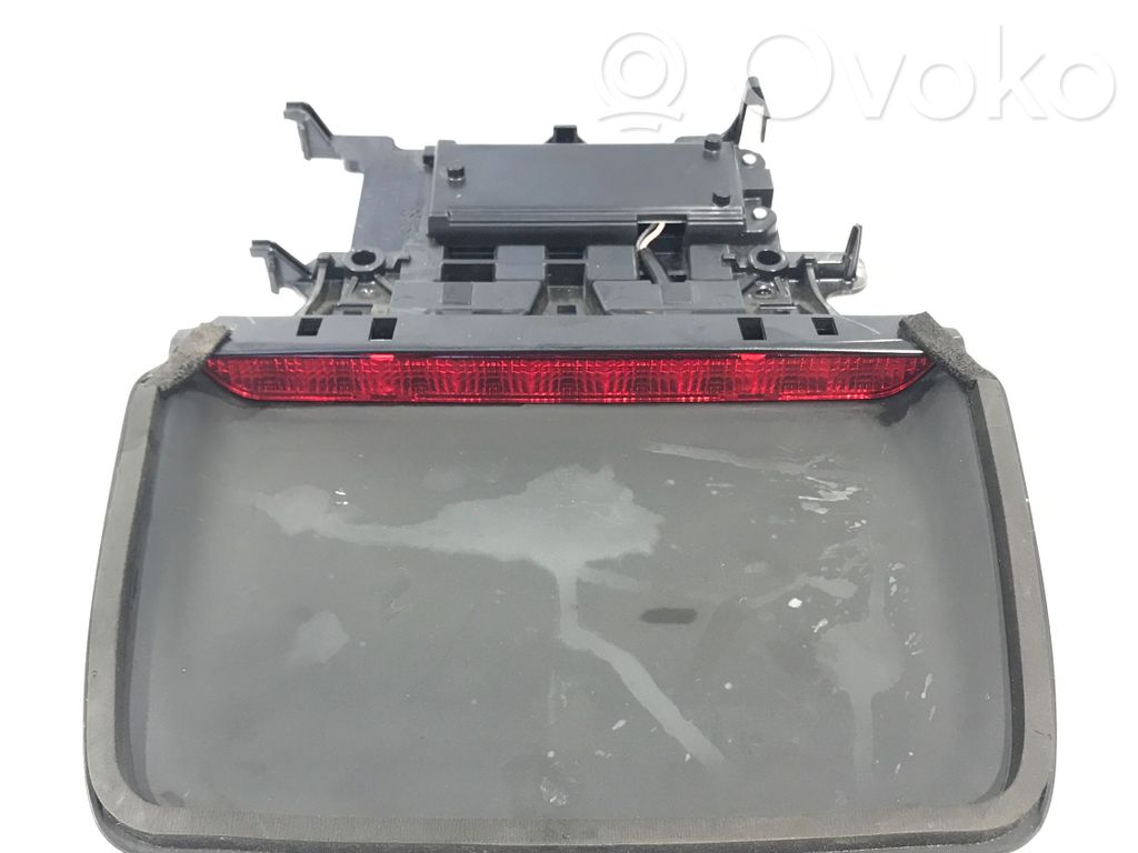 Dodge Charger Third/center stoplight 