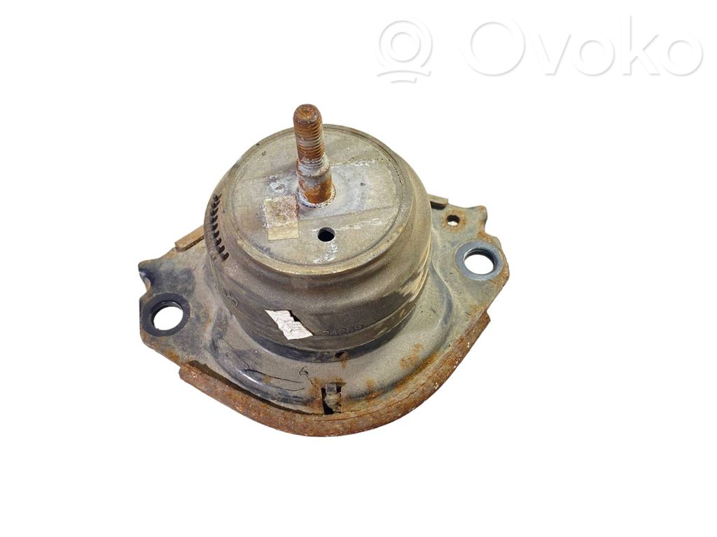 Dodge Charger Engine mount bracket 