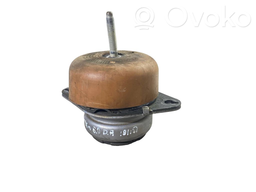 Ford Mustang VI Engine mount bracket 