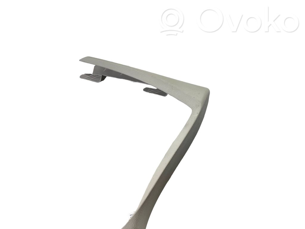 Chrysler Pacifica (A) pillar trim 