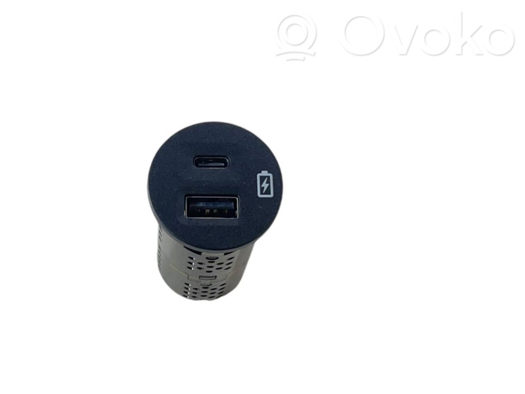 Enchufe conector USB   MU5T19J211GA