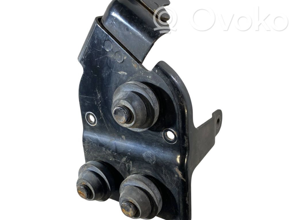 ABS pump bracket   6040940085,68085390AA