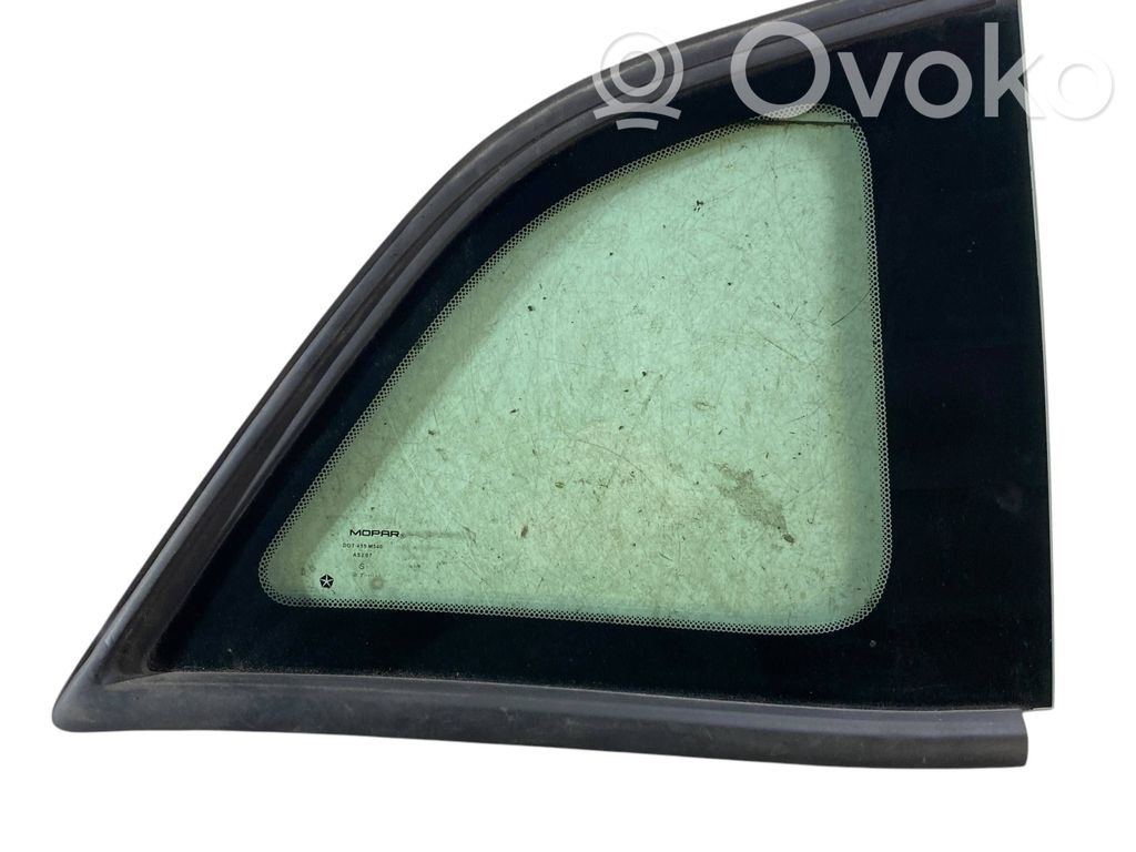 Dodge Challenger Vidrio lateral trasero 