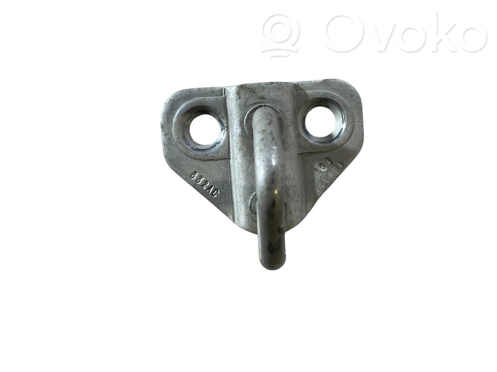 Chrysler Pacifica Sliding door lock loop/hook striker 