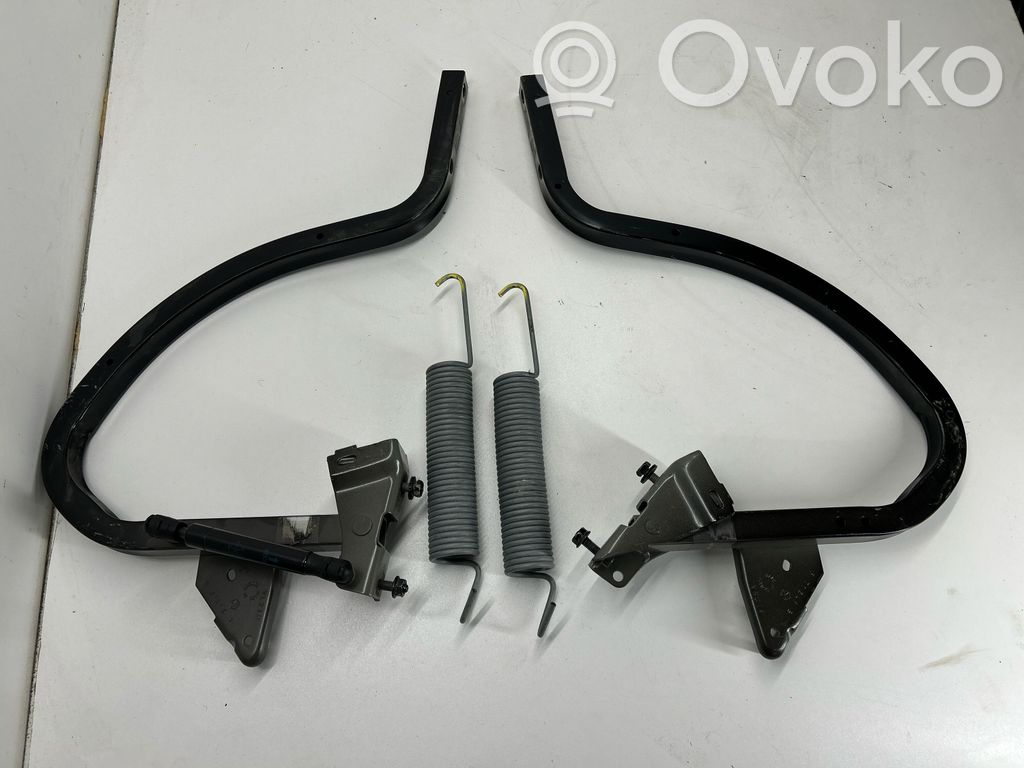 Dodge Charger Tailgate/trunk/boot hinge 