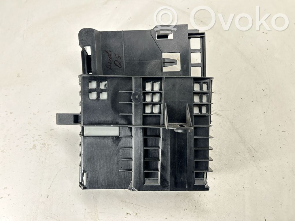 Audi Q5 SQ5 8R GPS navigation control unit/module 